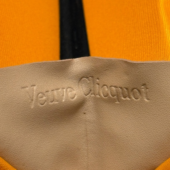 Veuve Clicquot 375ml neoprene champagne carrier/Parisian purse - Picture 6 of 9